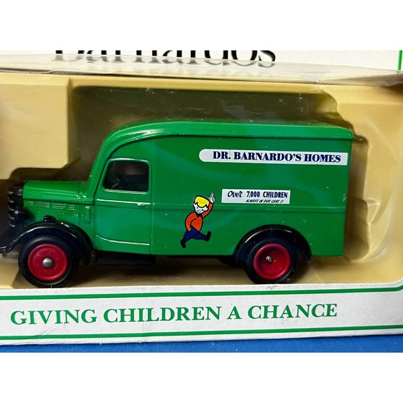 Vintage Lledo 1950 Bedford 30cwt Diecast Truck Dr Barnardo's Homes - Picture 2 of 8